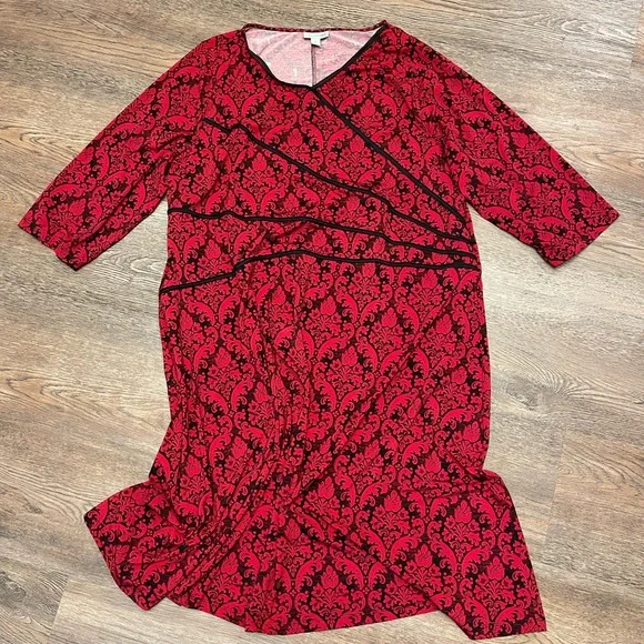 Catherine's V-Neck Classic Red Dress - Picture 2 of 7